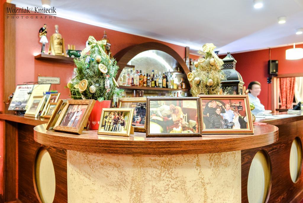 Hotel I Restauracja Złoty Las Εξωτερικό φωτογραφία