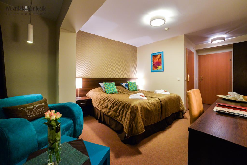 Hotel I Restauracja Złoty Las Εξωτερικό φωτογραφία